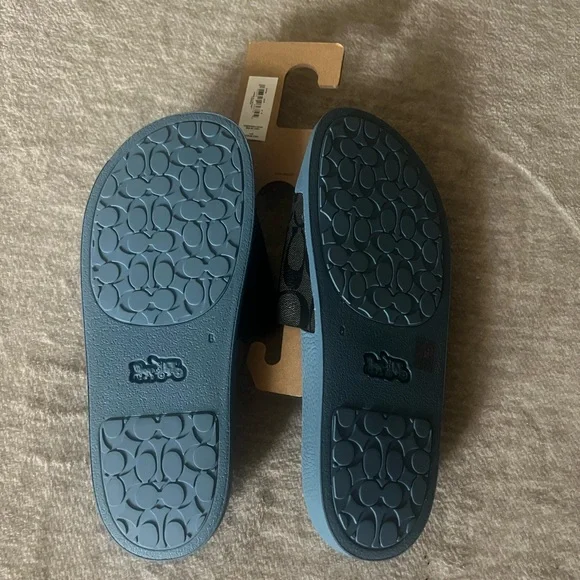 Coach Slippers - Picture 5 of 5